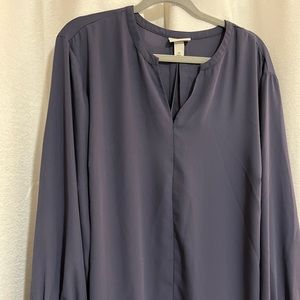 Nice blouse, solid purple.